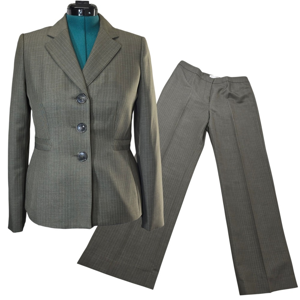 Evan Picone Women's Classic Gray Pantsuit